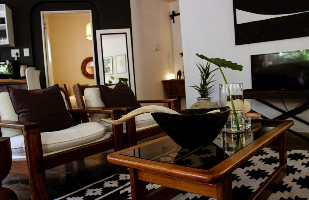 Alluring Self Catering 2 Bedroom Villa At Bokmakierie Villas Windhoek Exterior photo